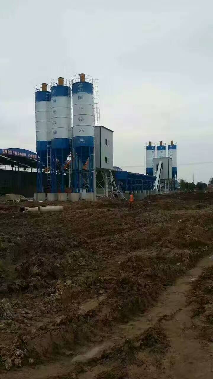 山东贝特重工生产车间