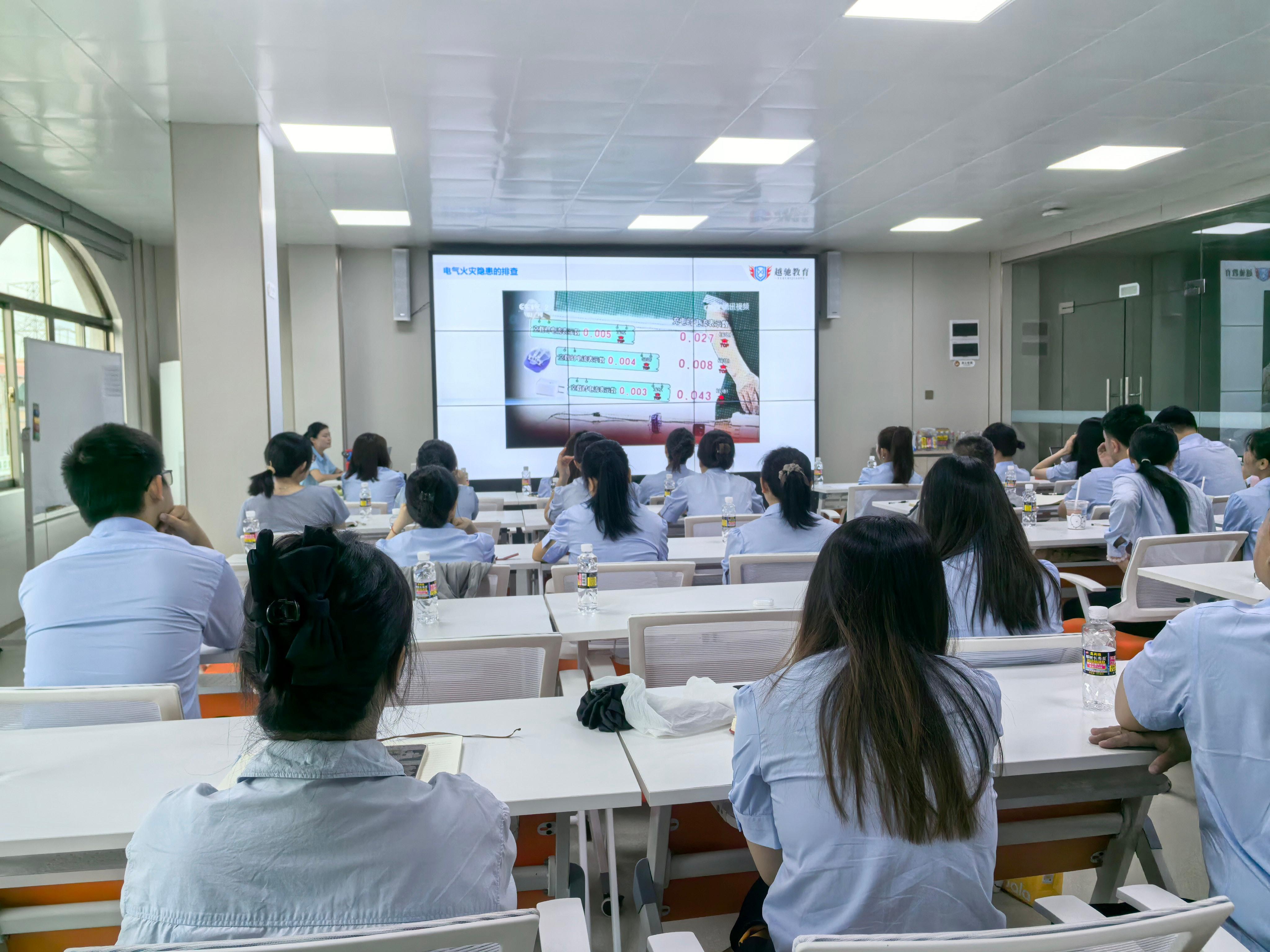 海南越驰教学环境