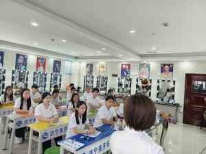 济宁美发美容培训学校推荐:零基础到化妆造型全技能覆盖
