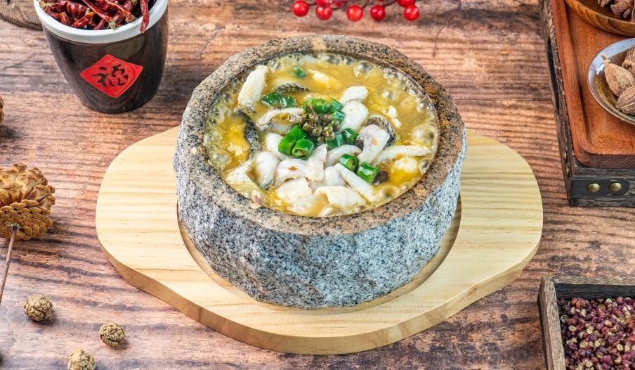 菏泽万华餐饮管理有限公司