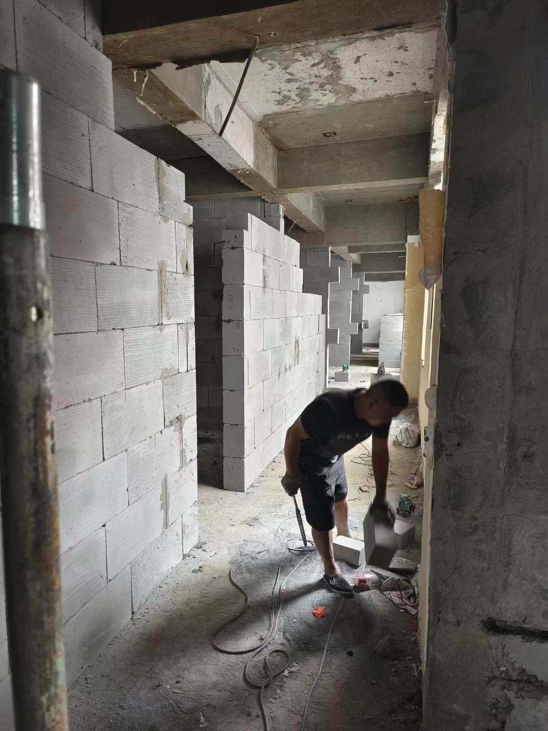 河南徽鸿建材加气块隔墙施工案例