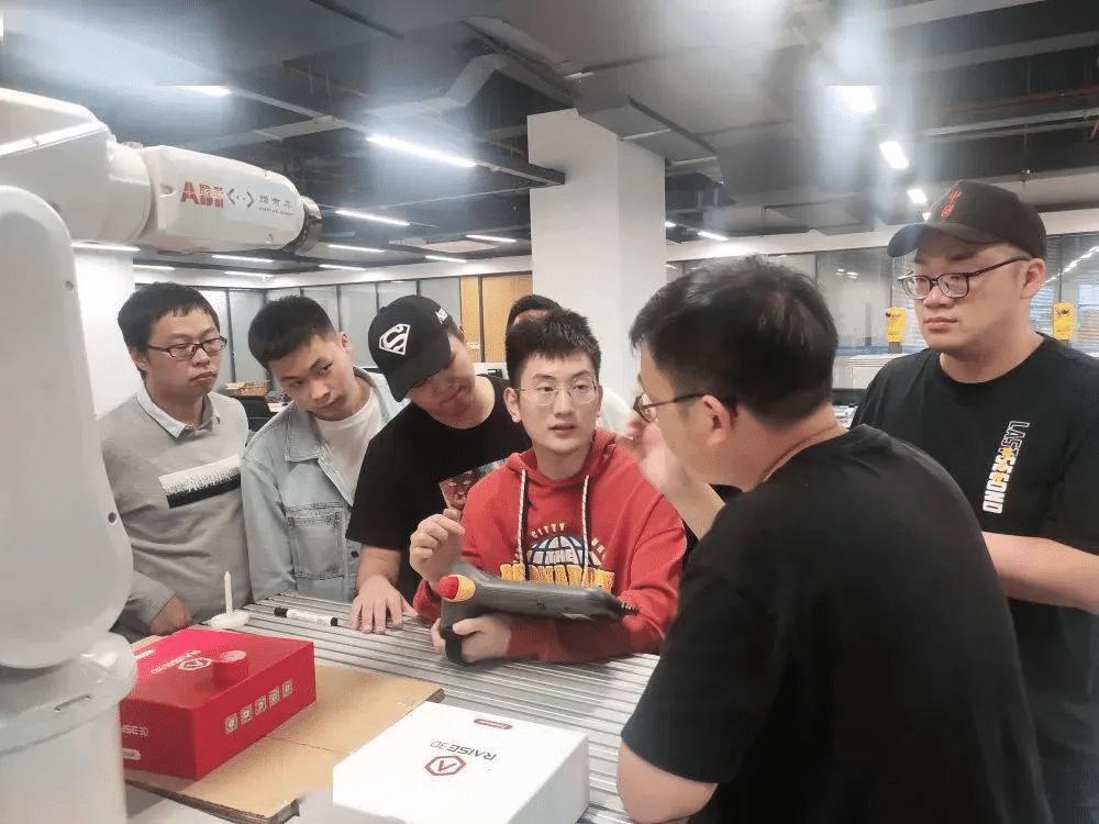 苏州勤澳信息科技