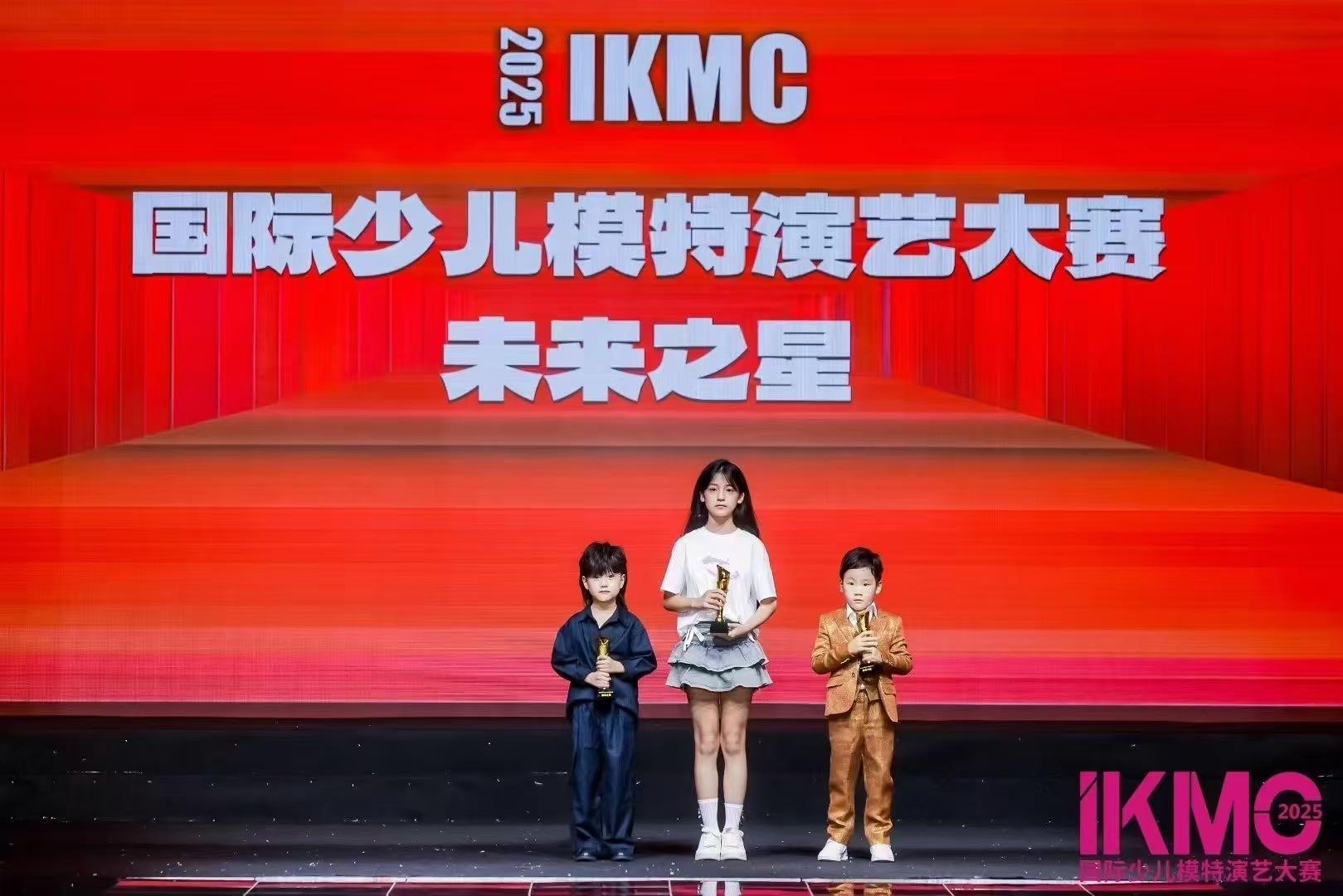 邹琪艺术培训学校摄影棚