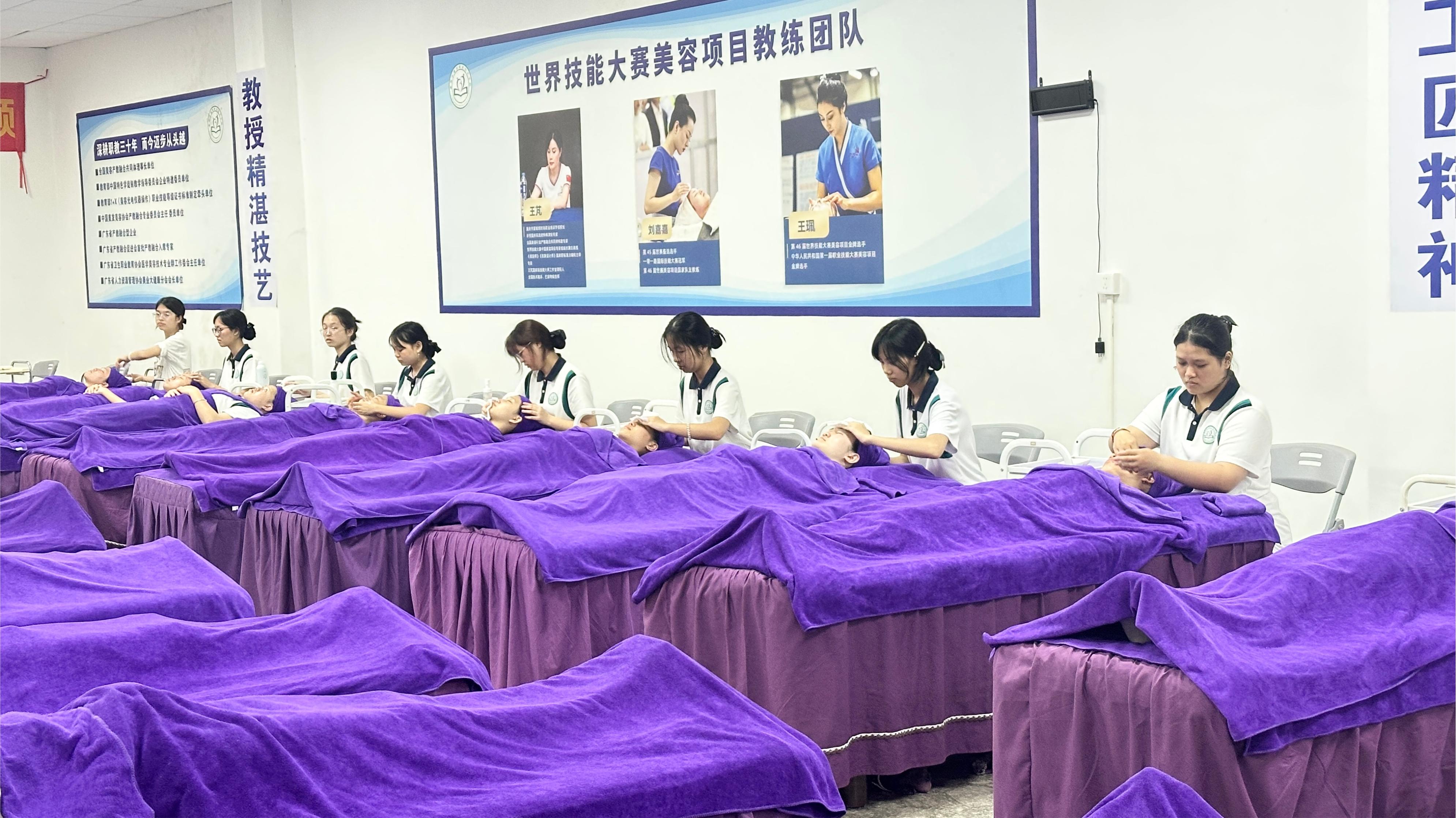 惠州市华文职业技术学校