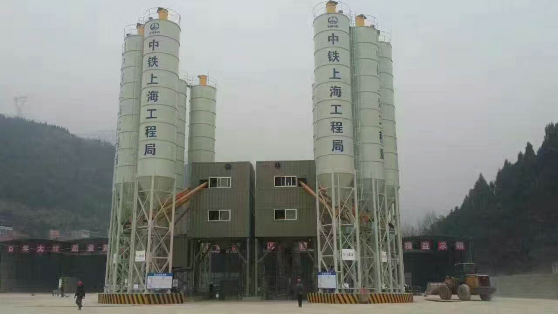 山东贝特重工生产车间