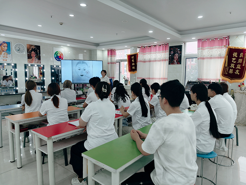 济宁市美开乐职业培训学校