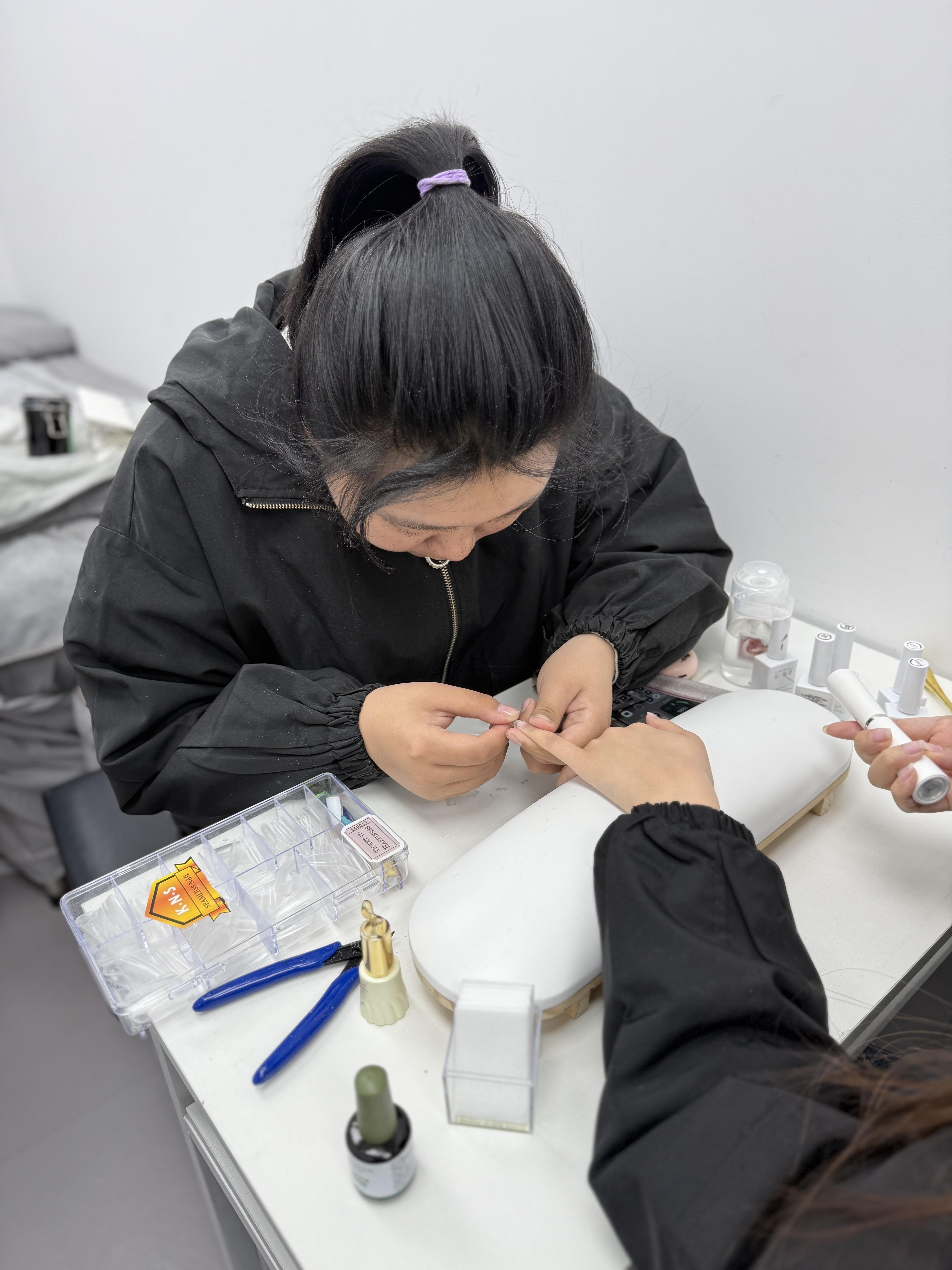 盘锦爱玲化妆学校教学环境