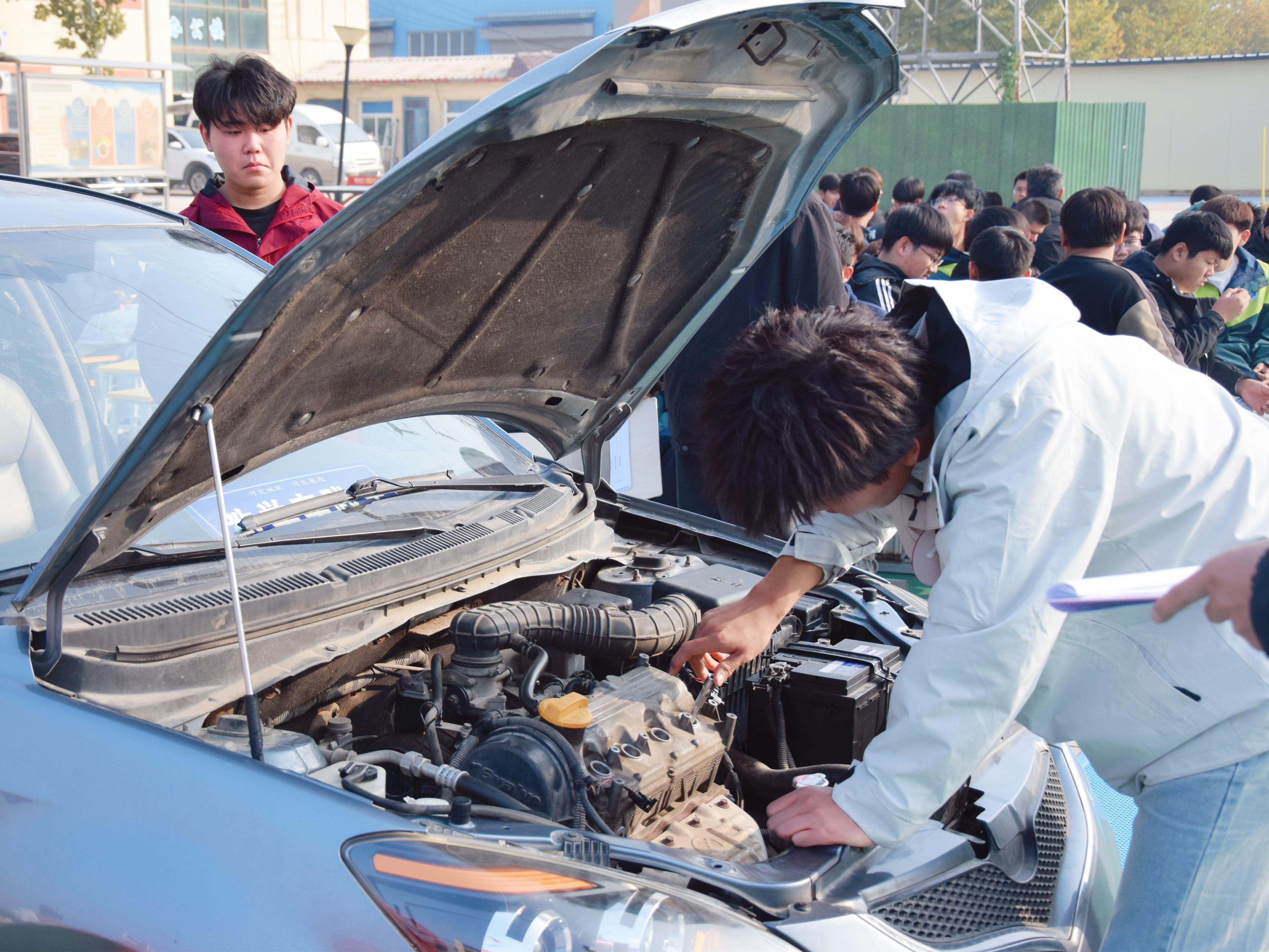河北城铁轨道职业学校教学活动