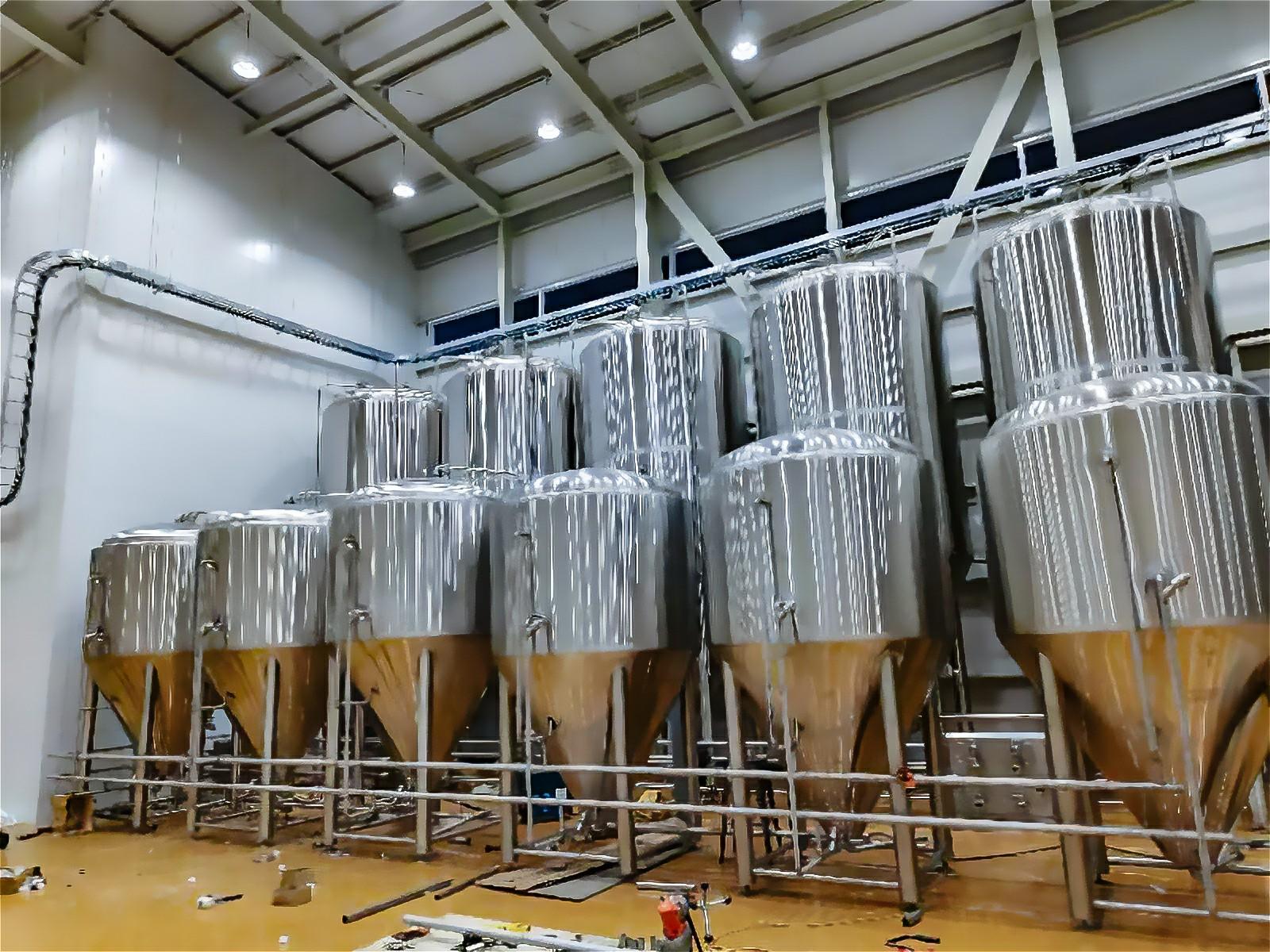 啤酒设备成品展示