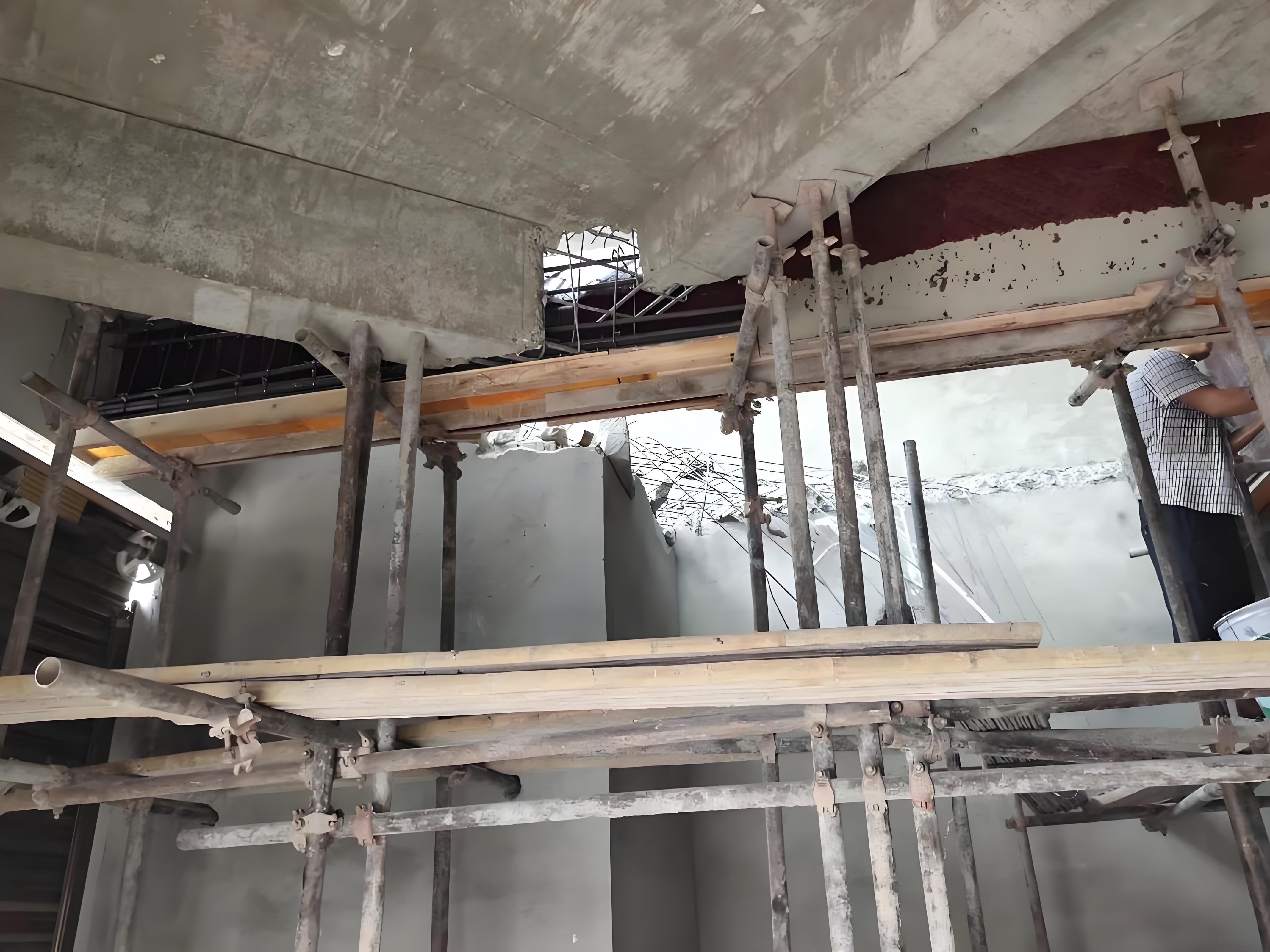 润固建筑修复加固工程队团队合影