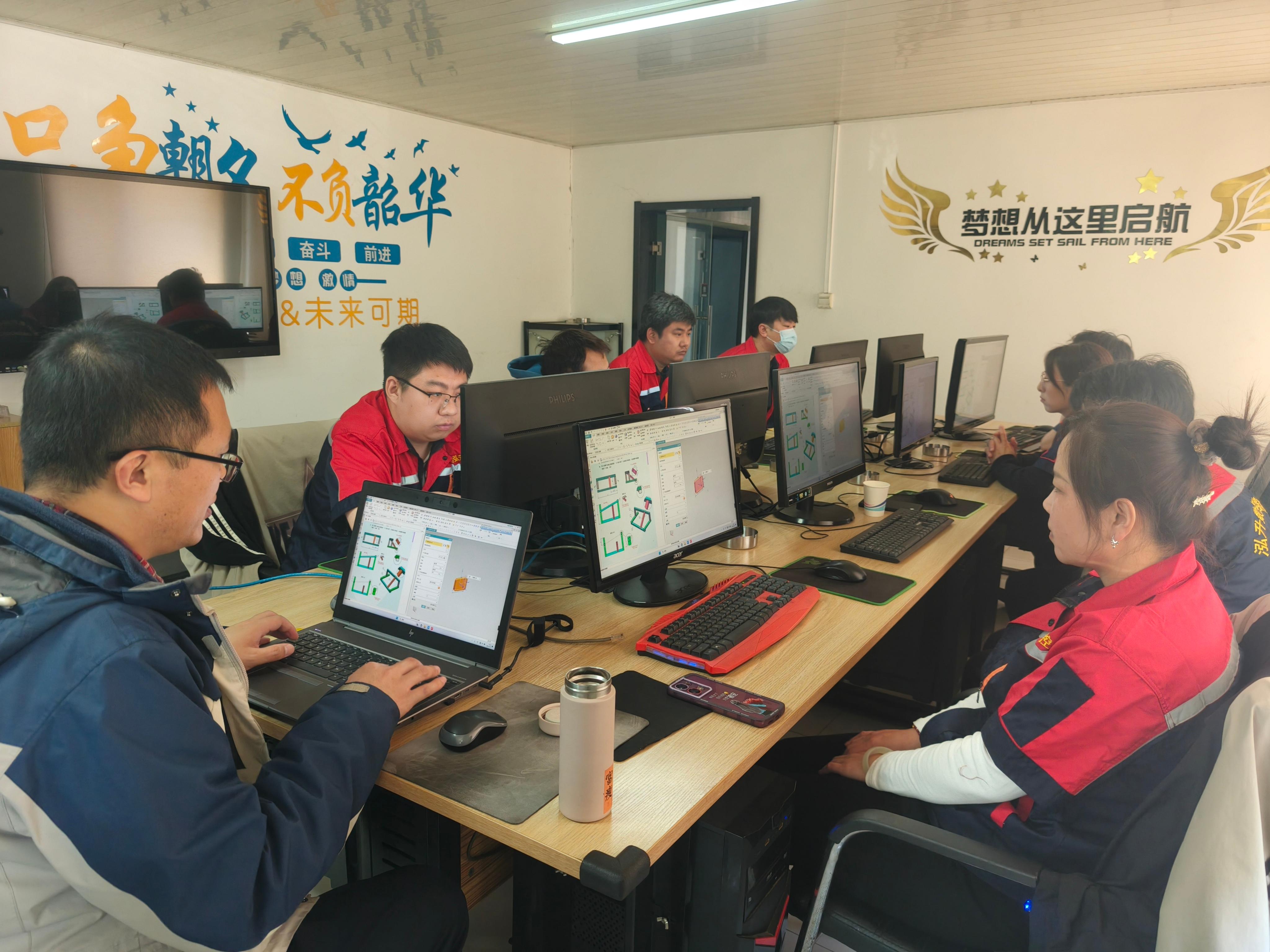 沈阳泓升数控科技有限公司实训车间实景
