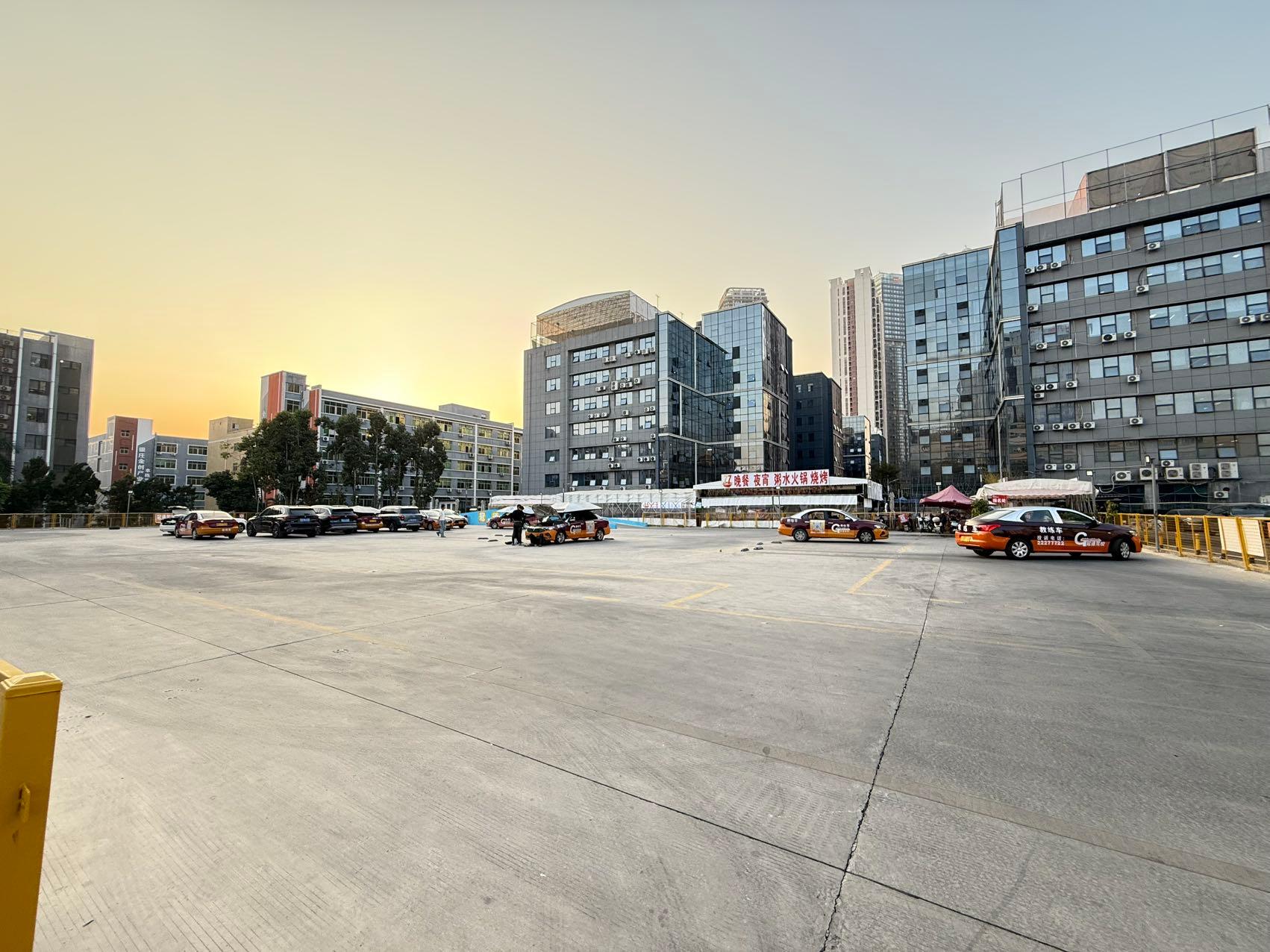 冠通驾校教练车