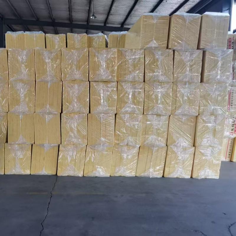 廊坊金飒保温材料生产场景
