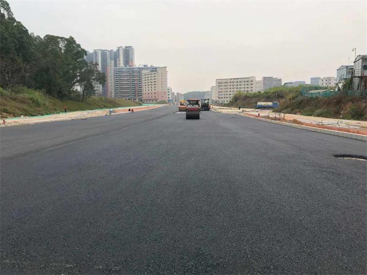 沥青路面完成效果