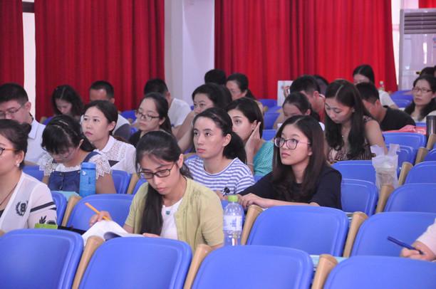 学员交流互动