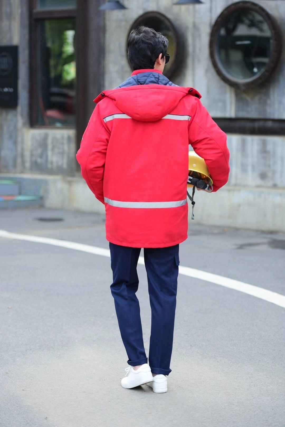 成品劳保服装展示