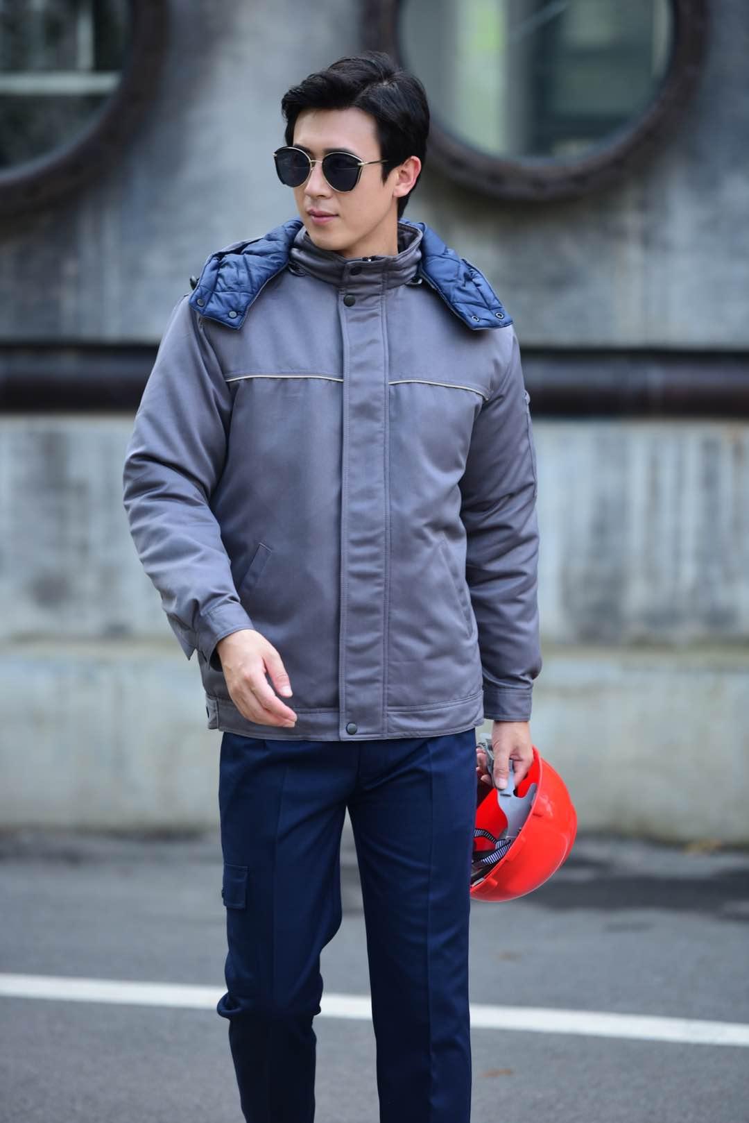 河北冀凤龙劳保服装有限公司厂区