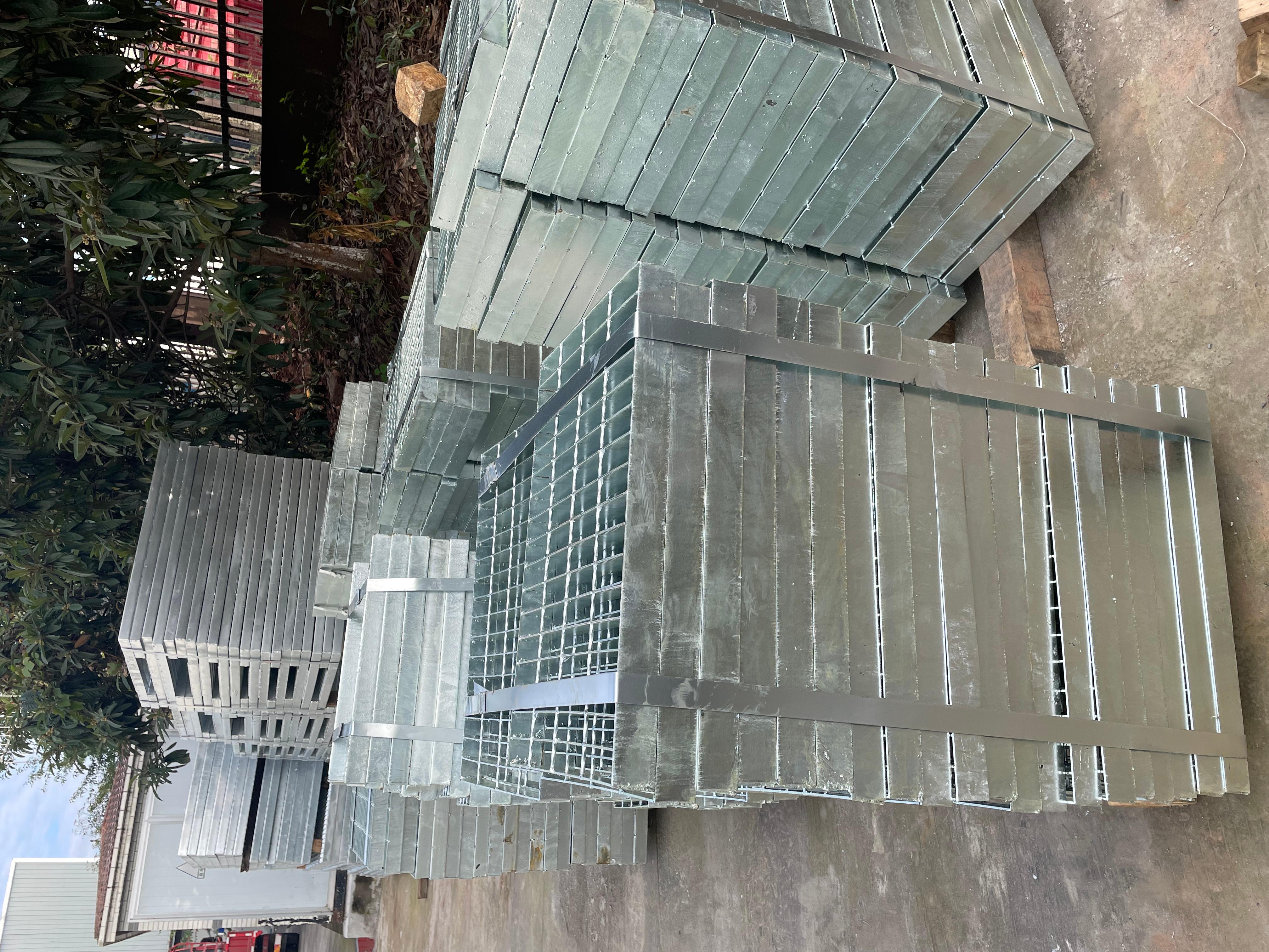 重庆鑫方泰金属制造有限公司工厂实景