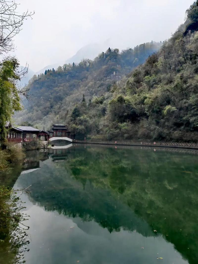 重庆海川国际旅行社游轮票务服务场景