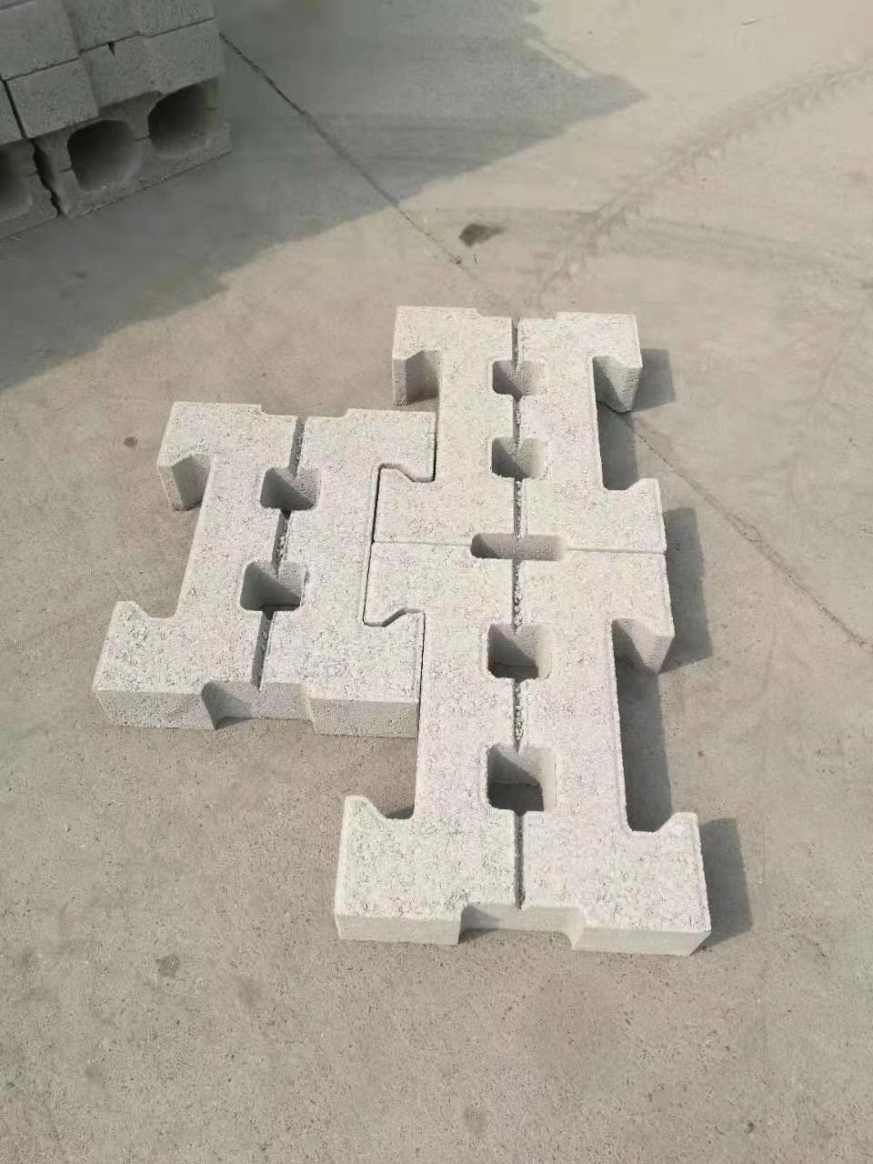 护坡砖生产现场
