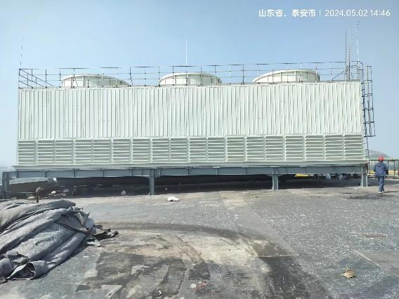 山东冠越环保冷却塔生产基地内部