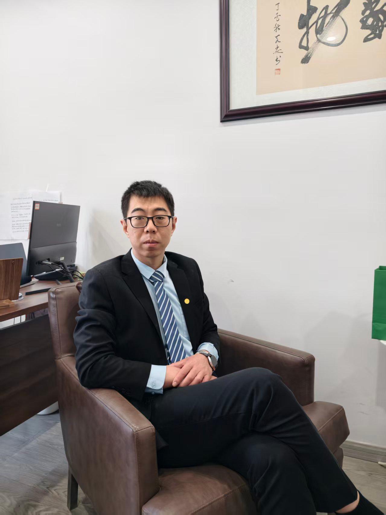 张惠杰律师