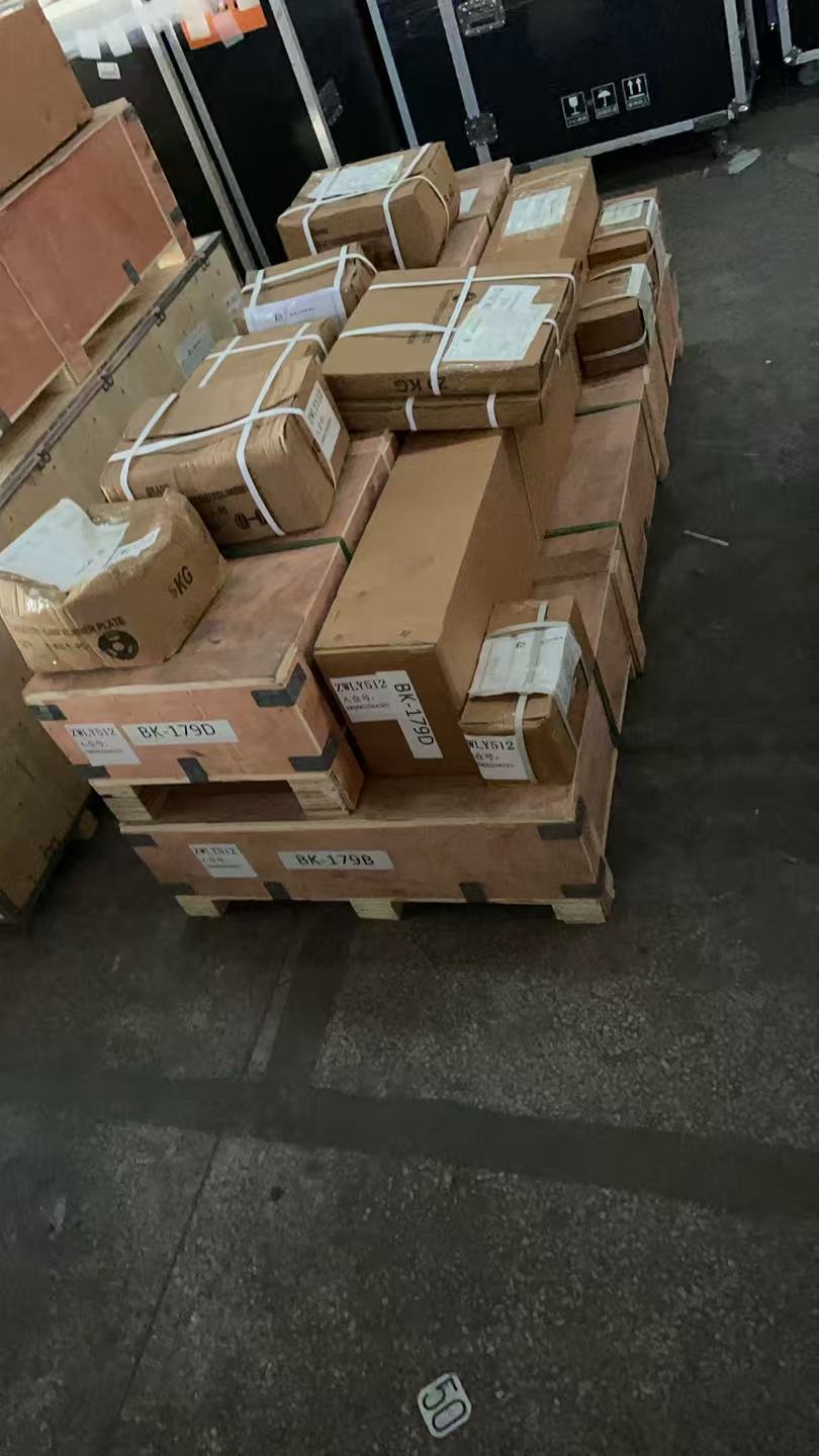 正午国际仓储作业