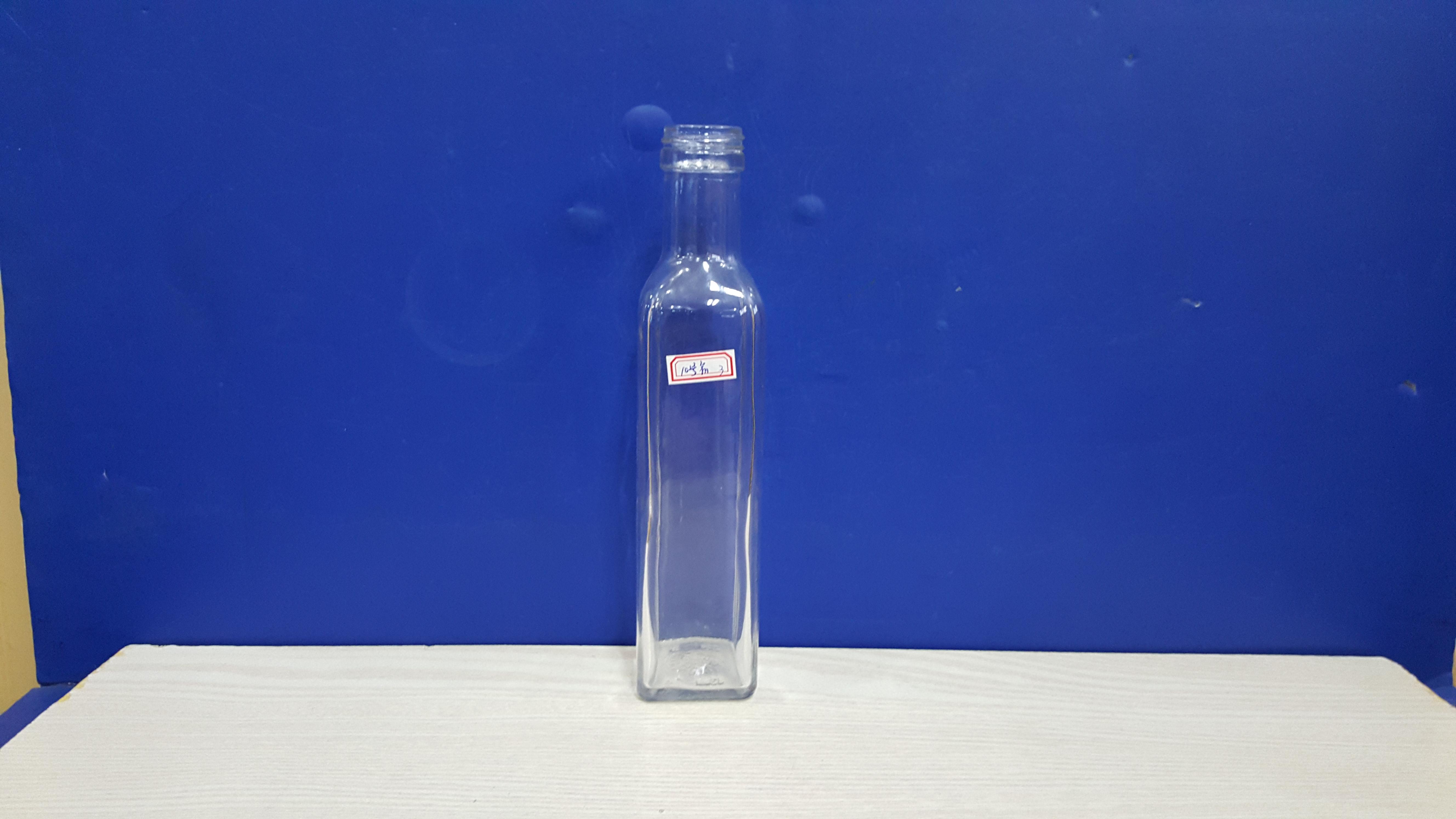 玻璃油瓶生产车间