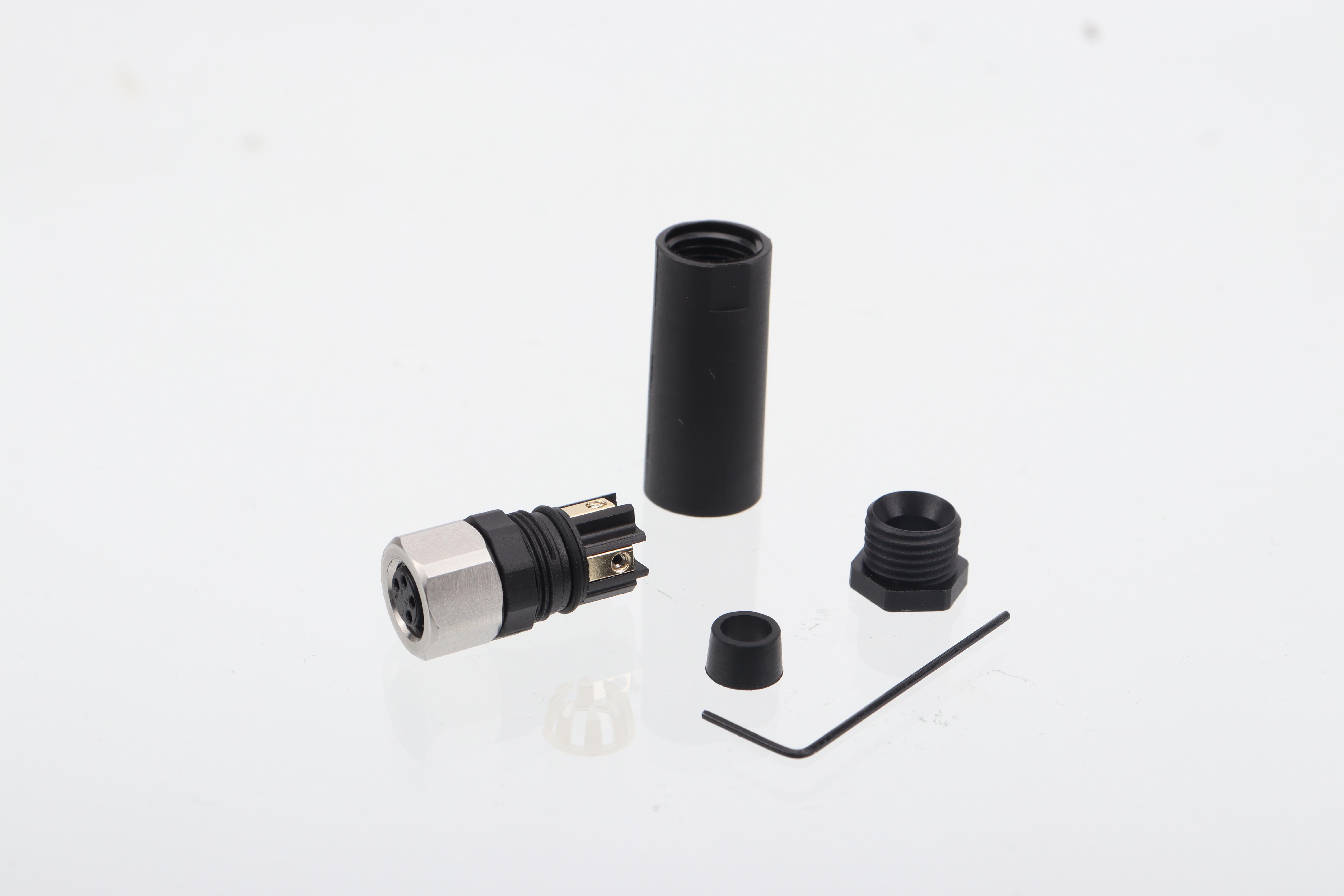 M8系列连接器产品图