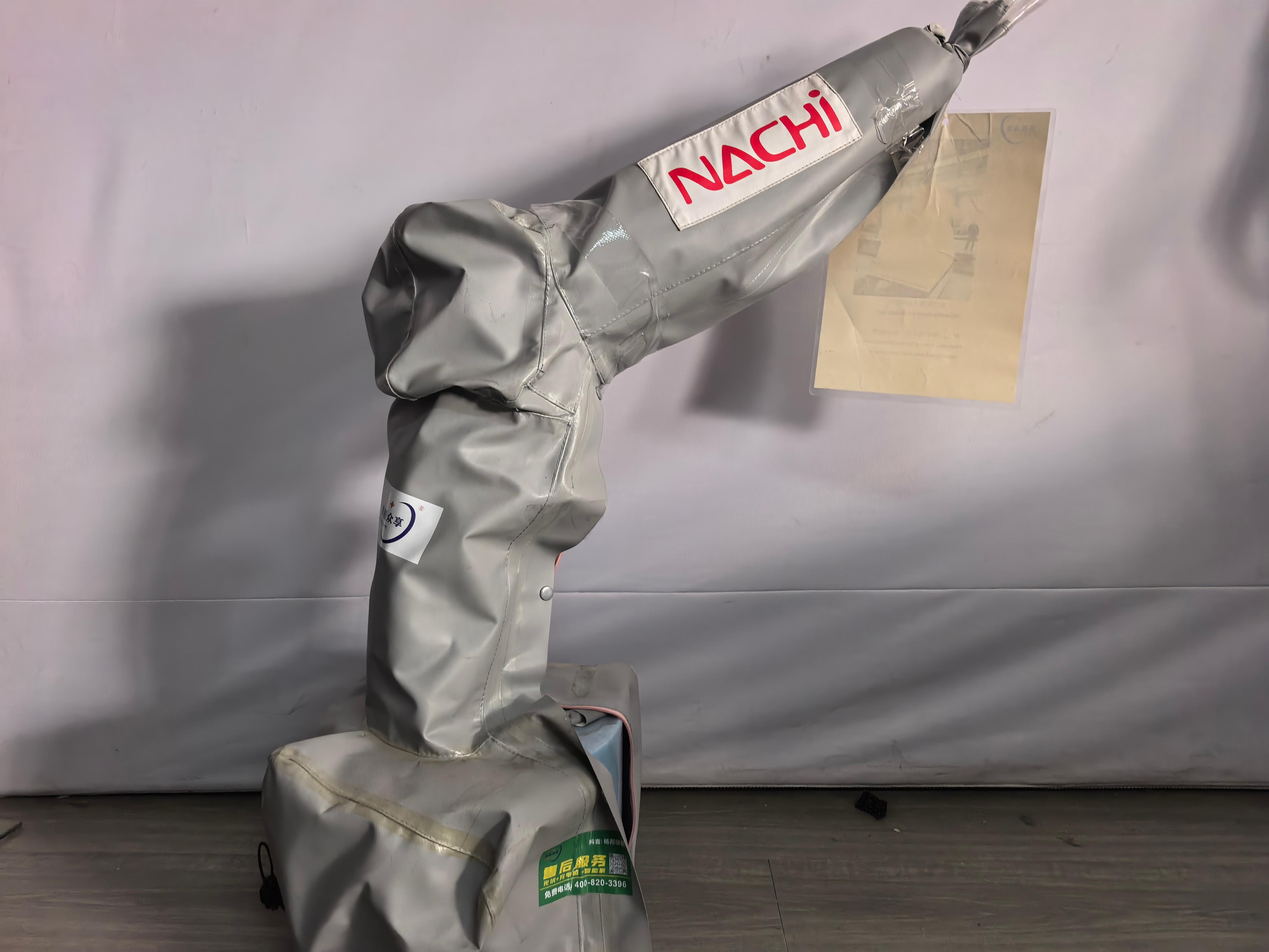 人形机器人防护服定制案例