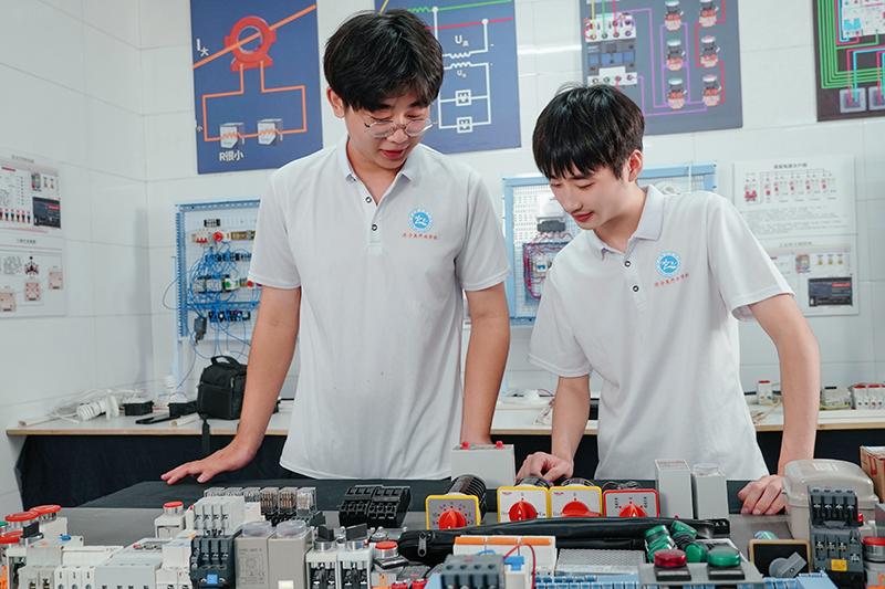 济宁市美开乐职业培训学校教学场景