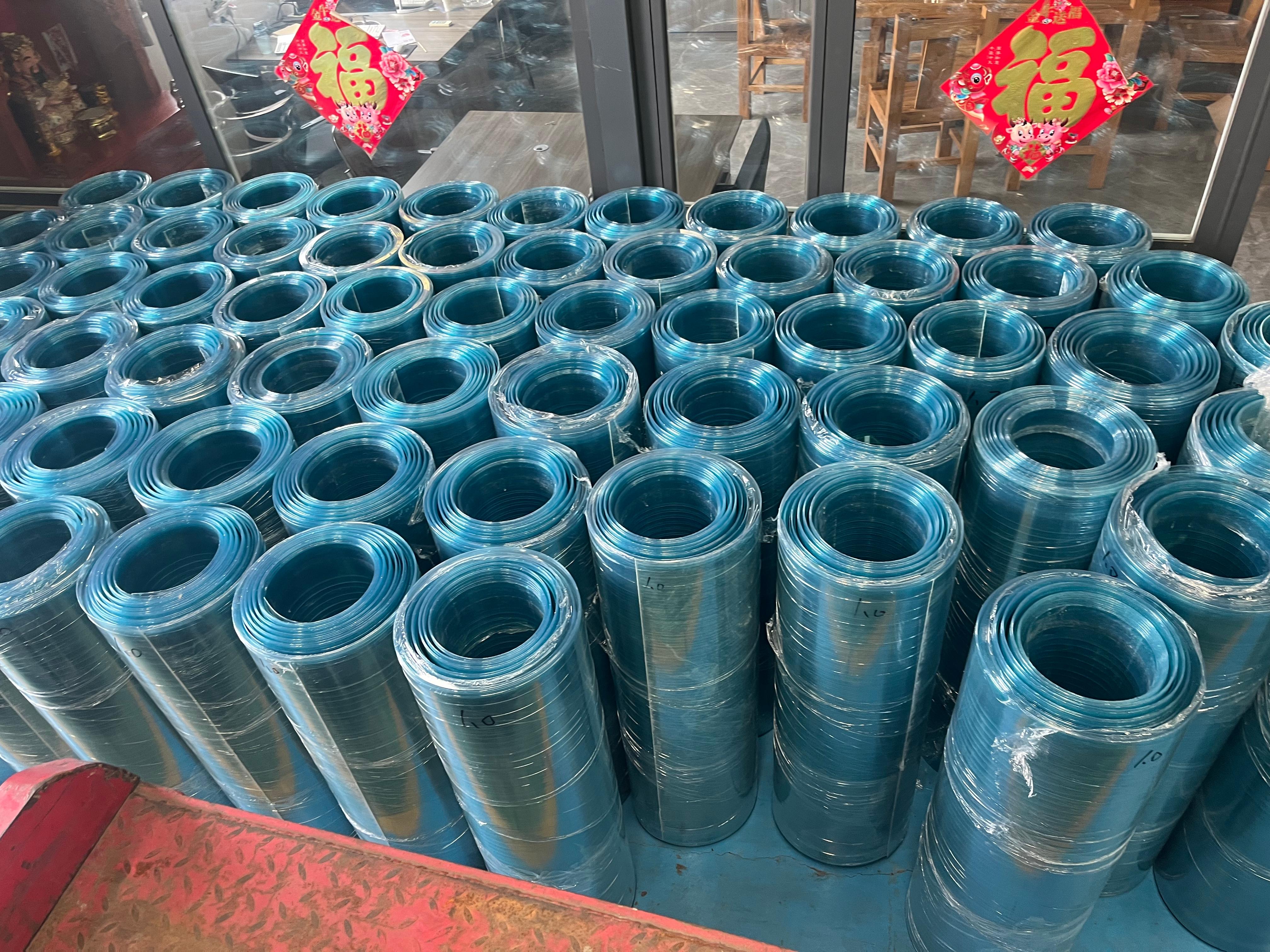 河北鼎卓玻璃钢平面板生产场景