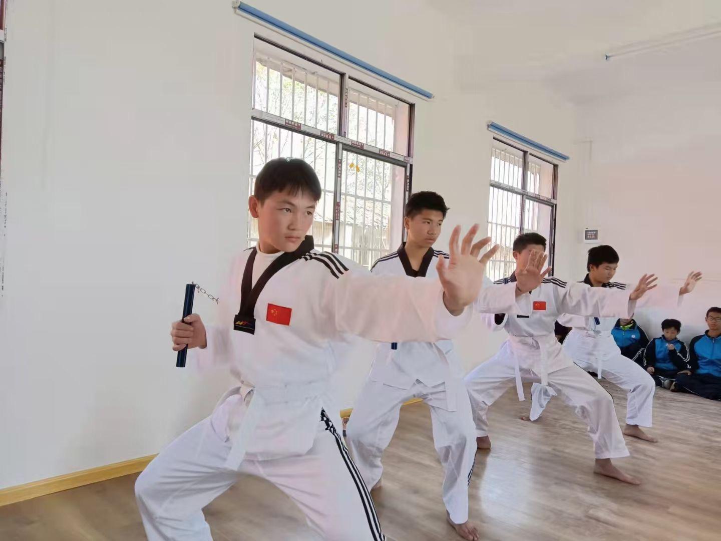 明善教育标准化心理辅导室与训练场地