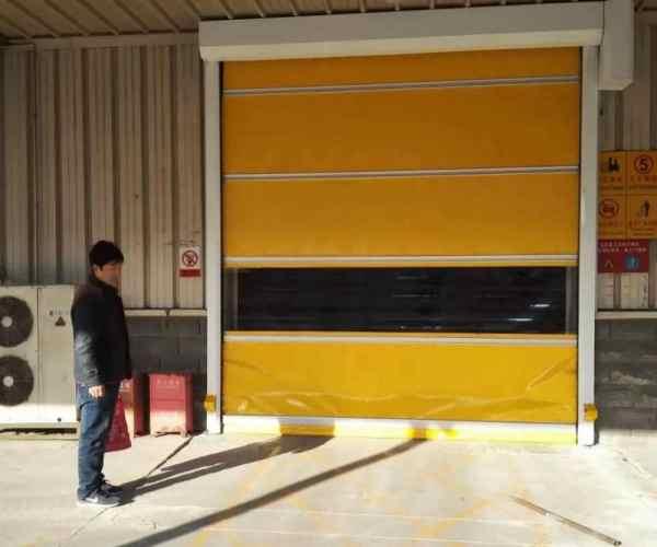 天津市东丽区新瑞铁艺卷帘门加工厂实景