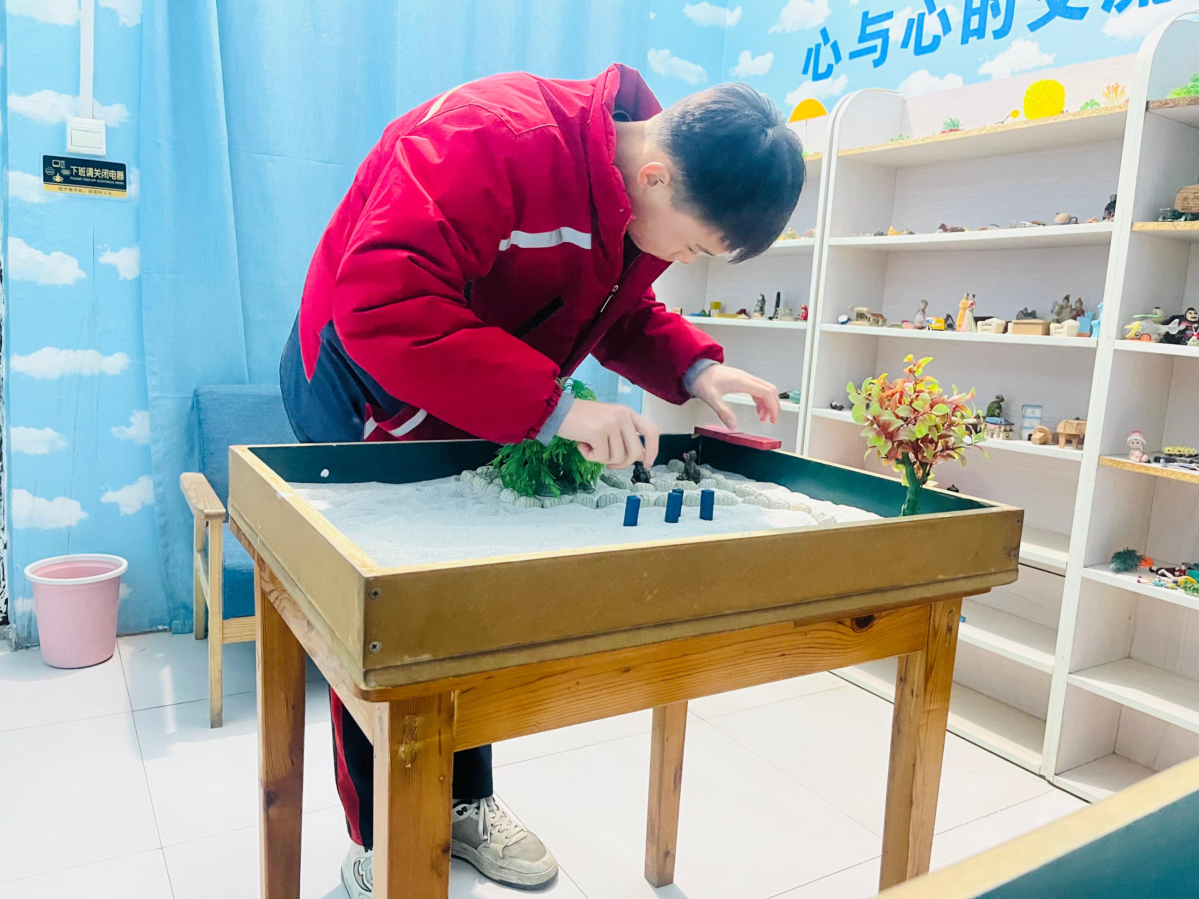 李锋教育团体活动
