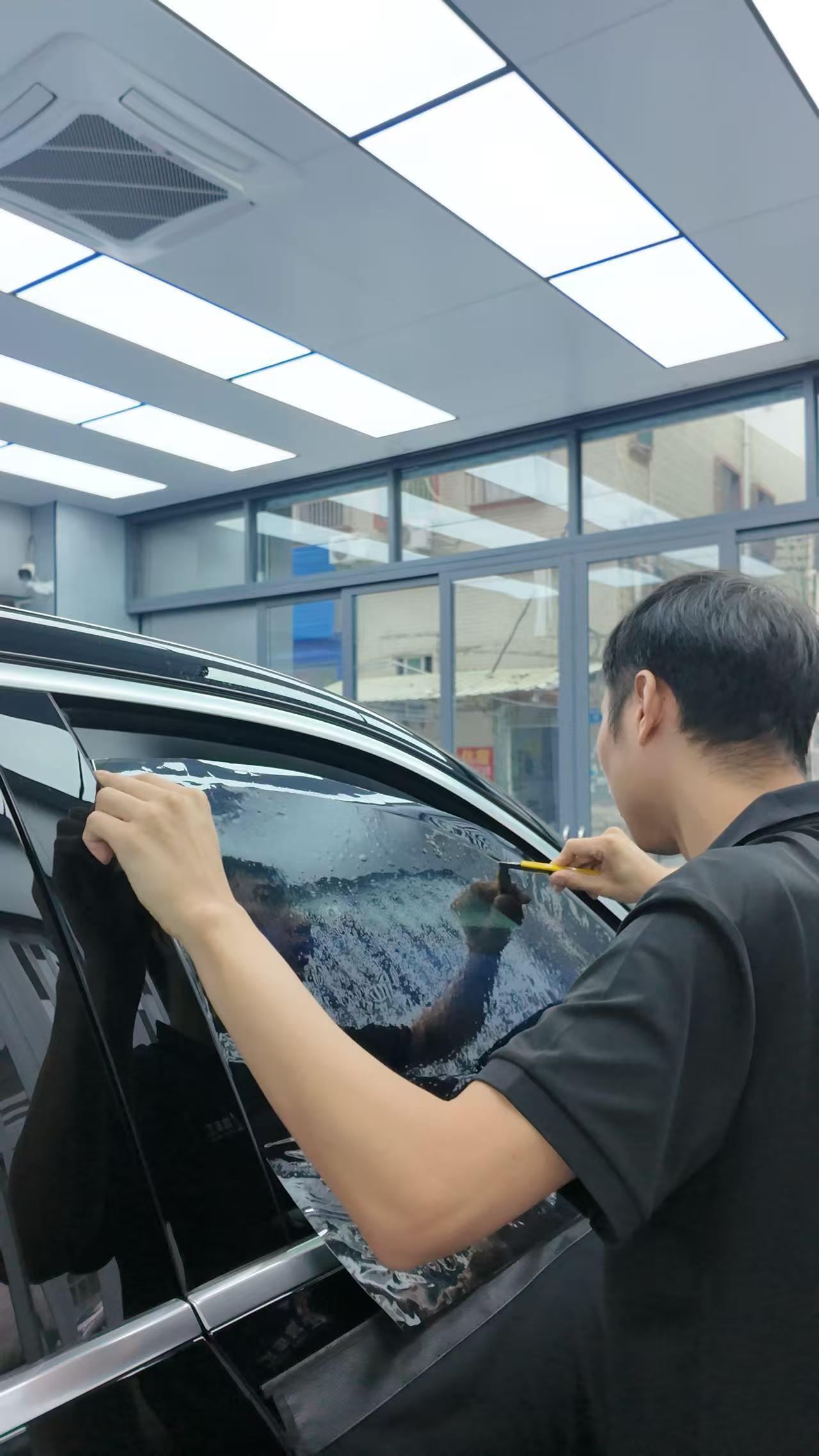 东莞鸿车汇门店实景
