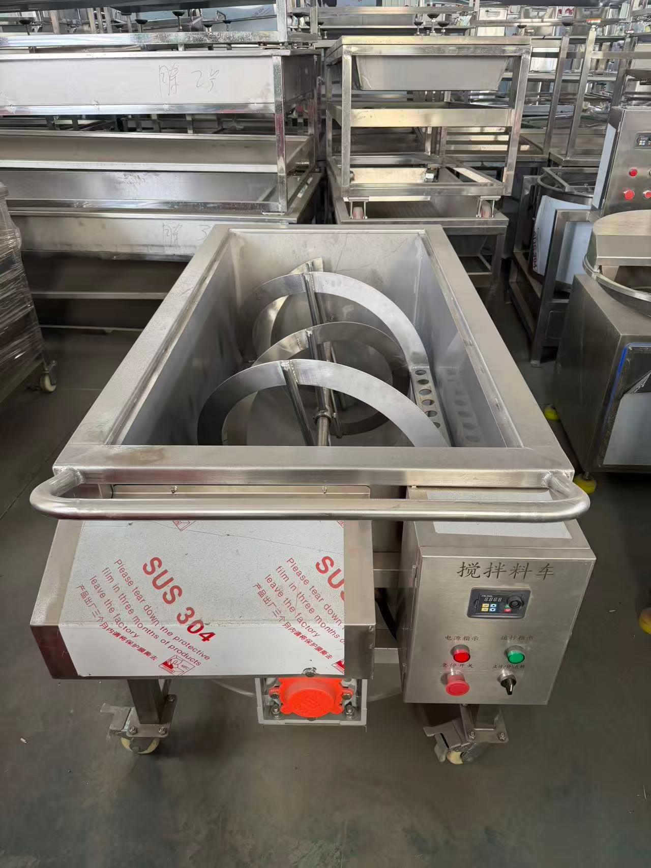 二手不锈钢料车仓库实景