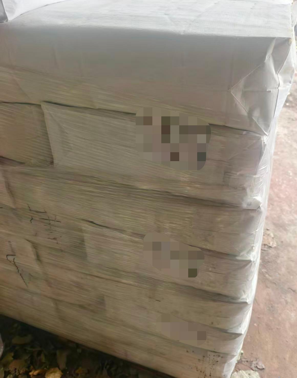 鸿朔化工回收作业现场