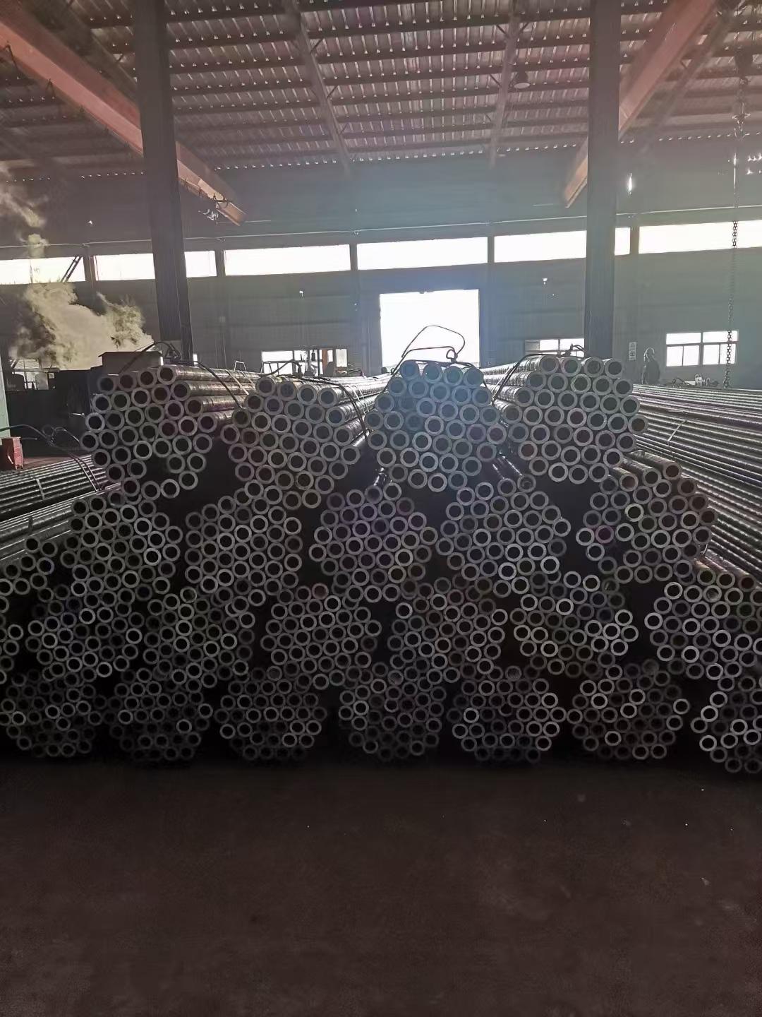 山东鑫华源金属材料有限公司车间实景