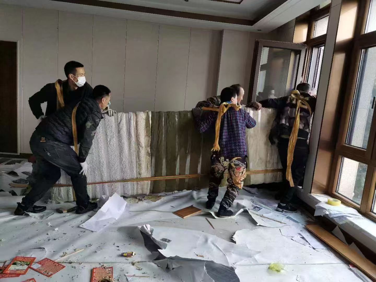 大连柏鑫搬运服务有限公司车辆与装备