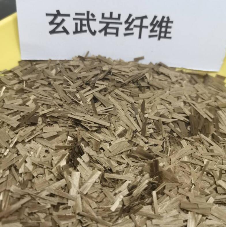 玄武岩纤维韧性水泥喷射施工现场图