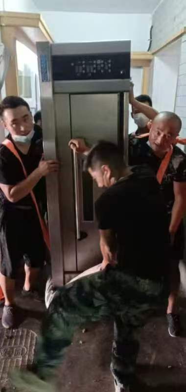 大连柏鑫搬运服务现场图