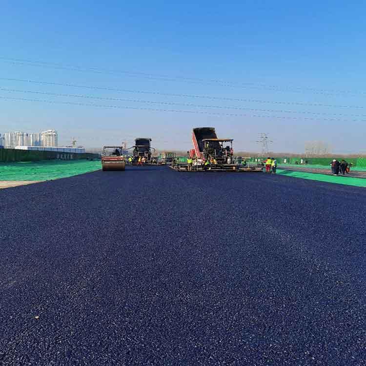 中恒沥青工程施工现场