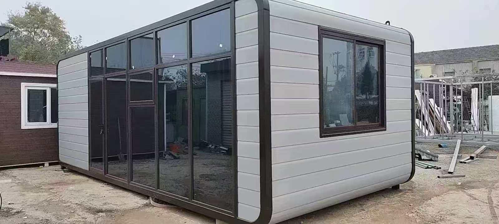 金瑞元集装箱房屋施工现场