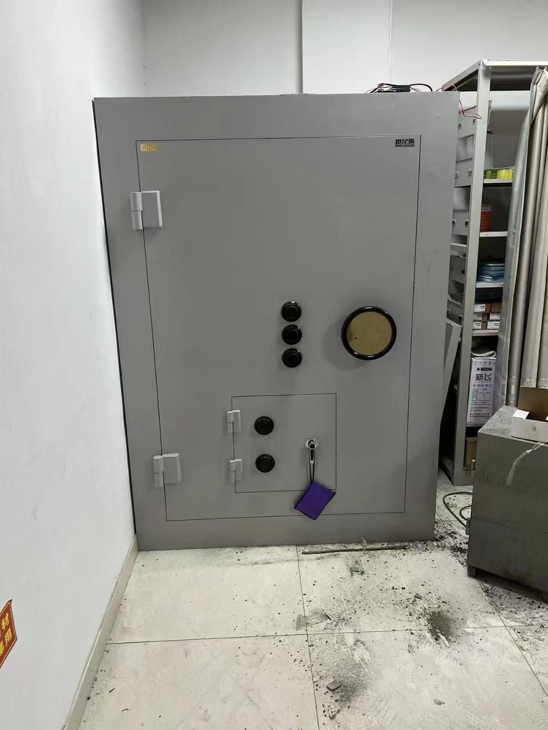 河北顺发柜业金库门产品