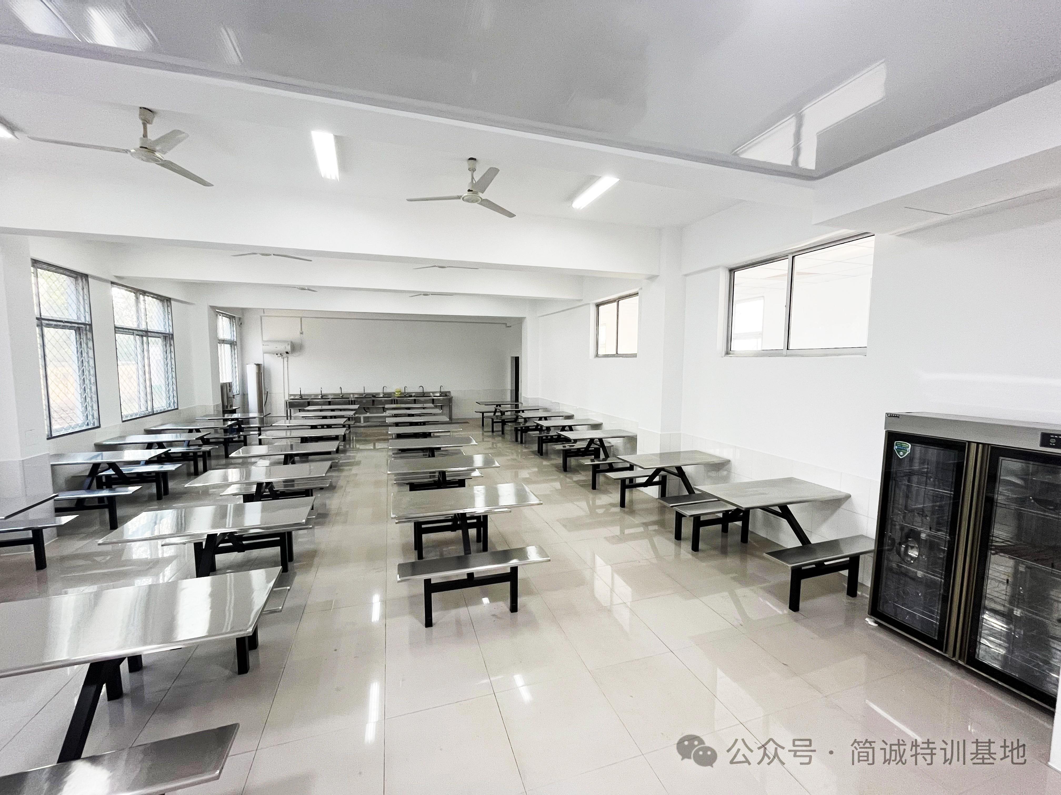 山东简诚拓展特训基地设施