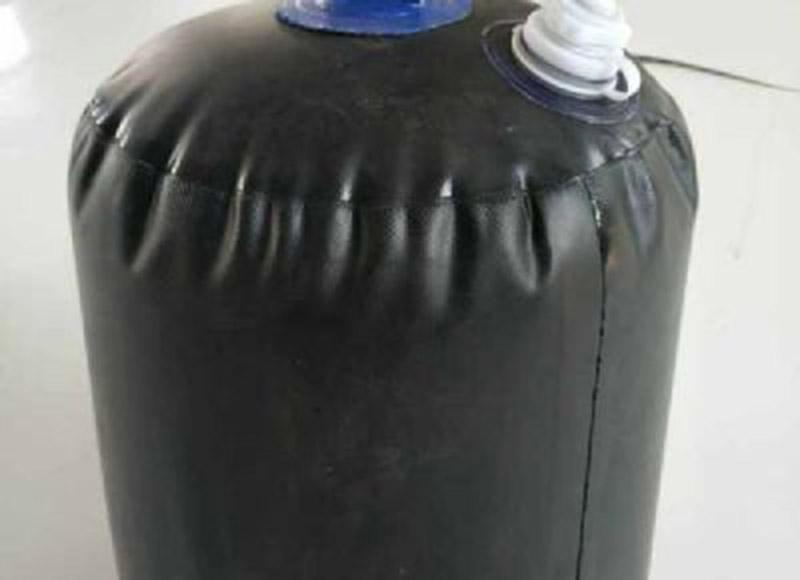 潍坊泽鑫塑业车载水囊及抗旱水囊展示