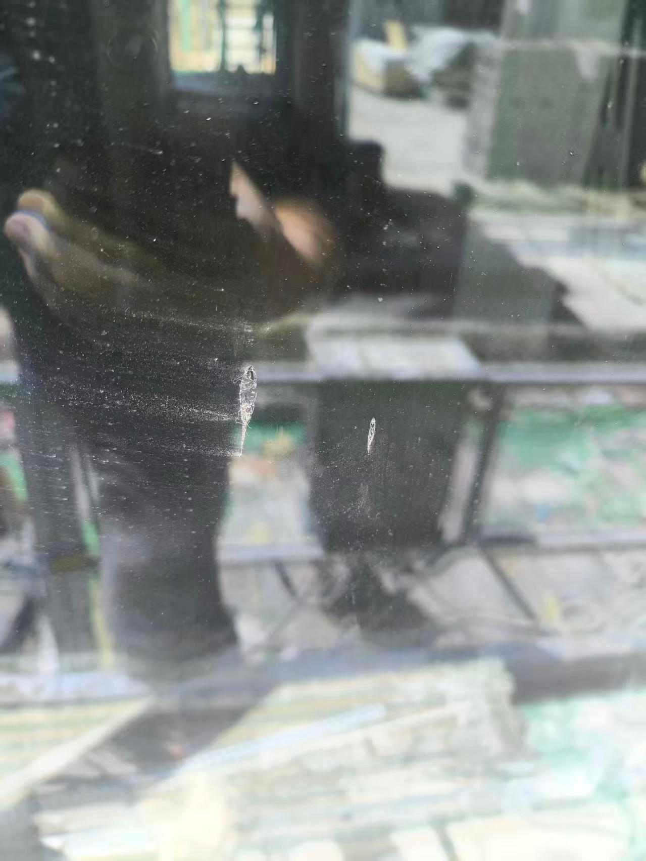 玻璃修复现场