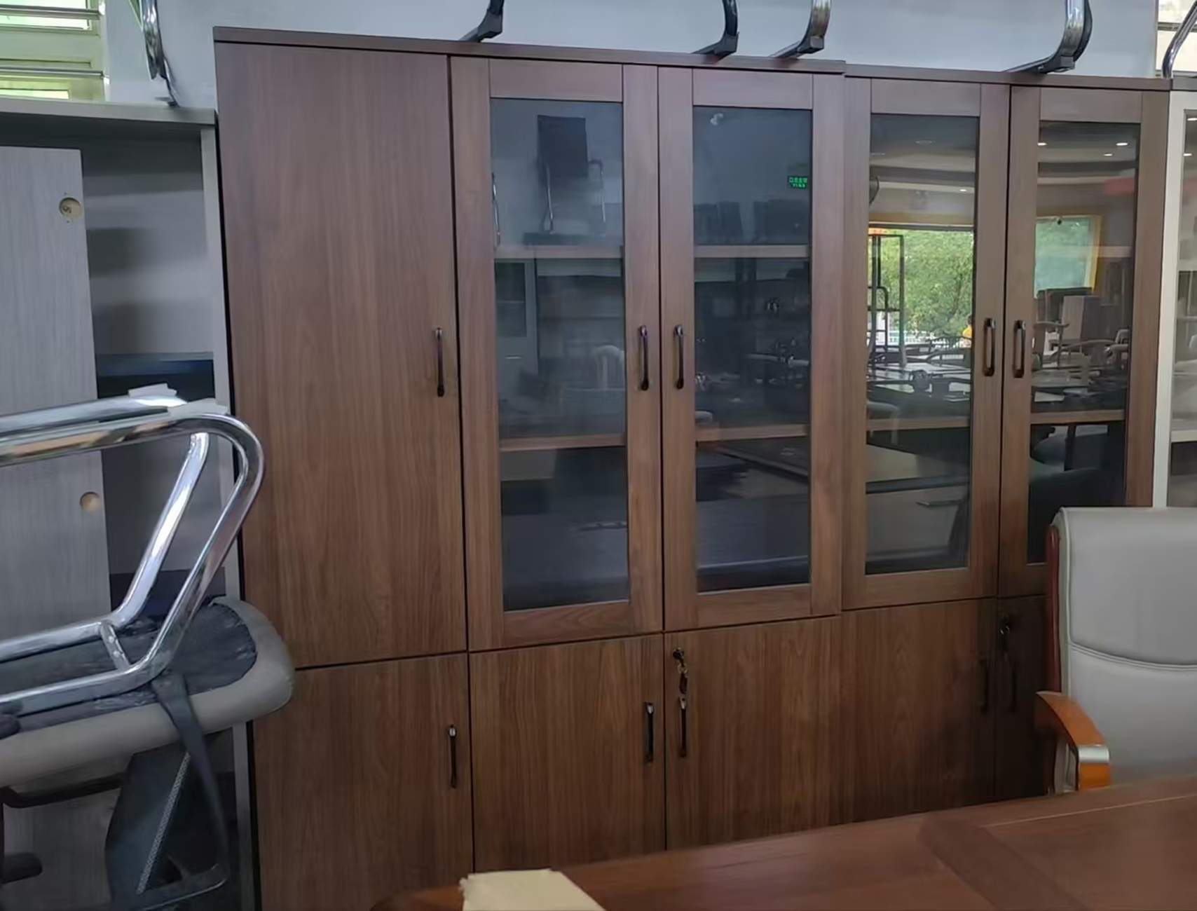 东莞二手办公家具城实景