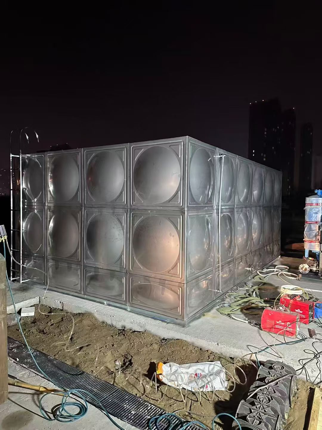 储水罐生产车间及成品展示